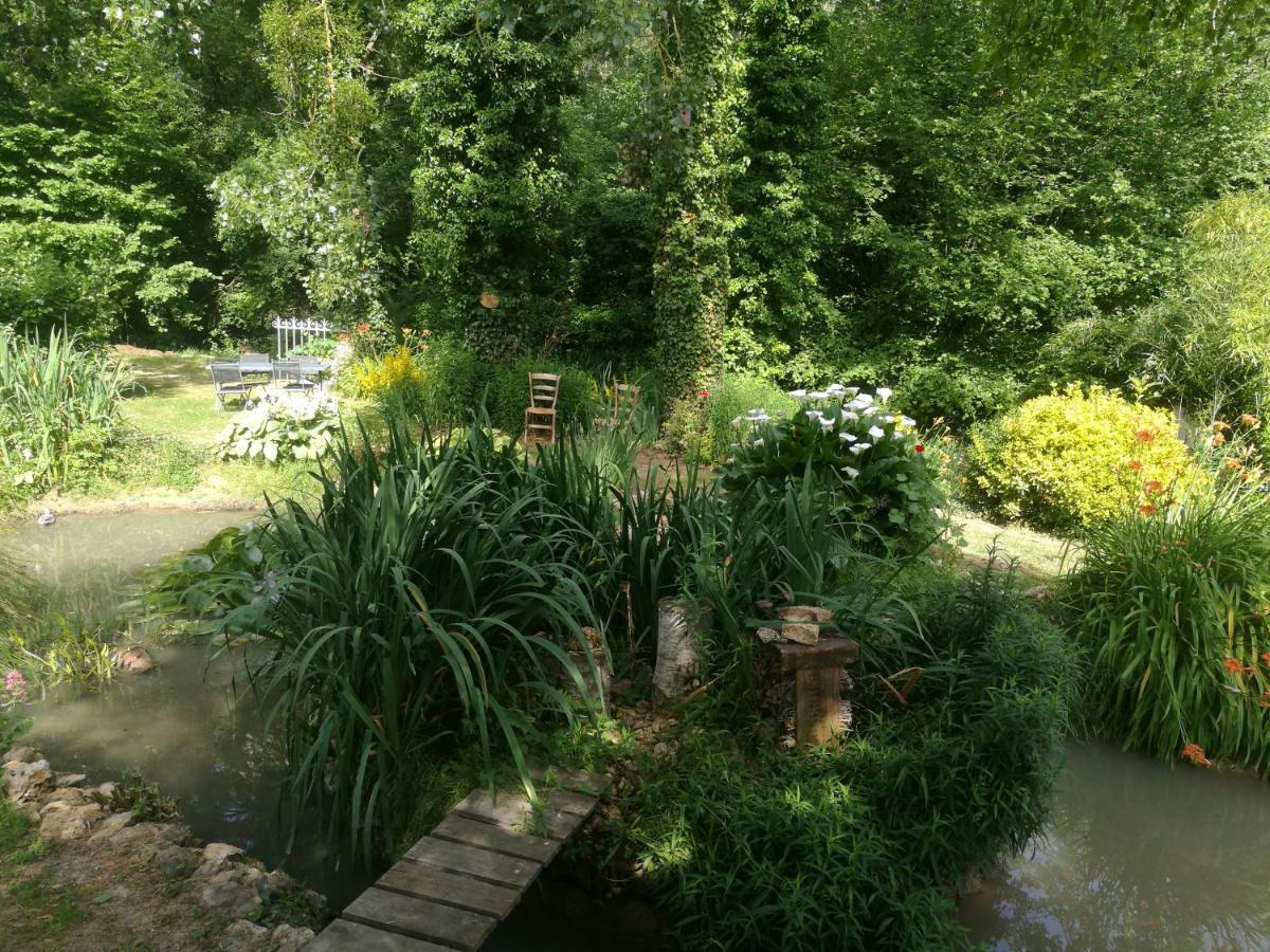 Le Clos Du Buisson Saint-Julien-de-la-Liegue Zewnętrze zdjęcie